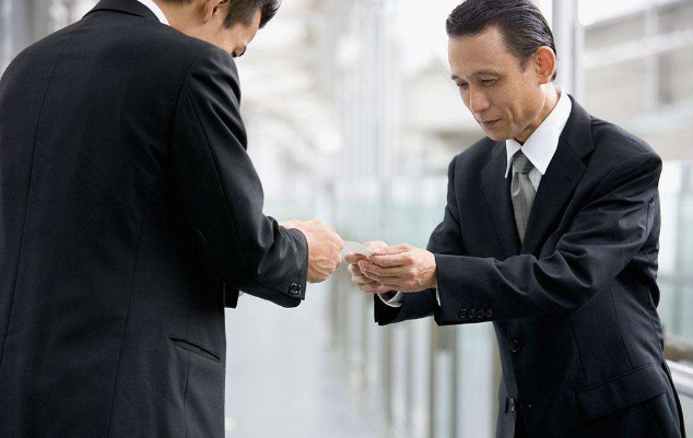 不同場合穿不同的西裝