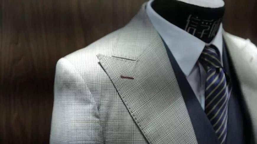 定做西裝的細節