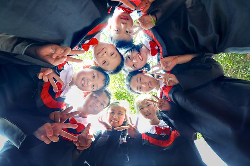 兒童校服定制合影